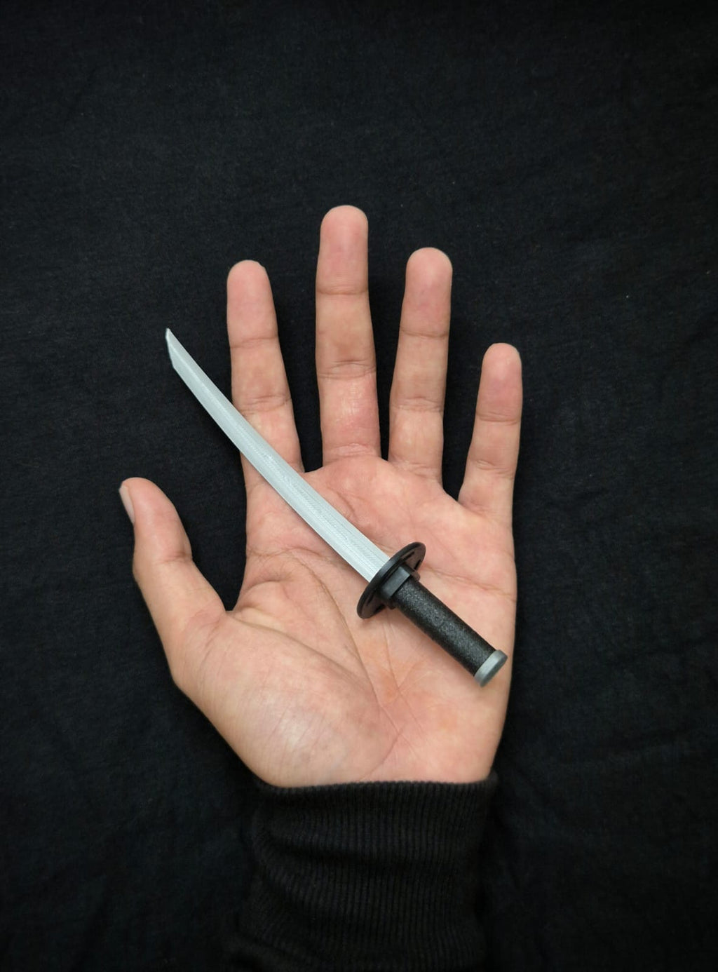 Shiranui Katana miniature with stand - Sword from Kensei Ōkoku